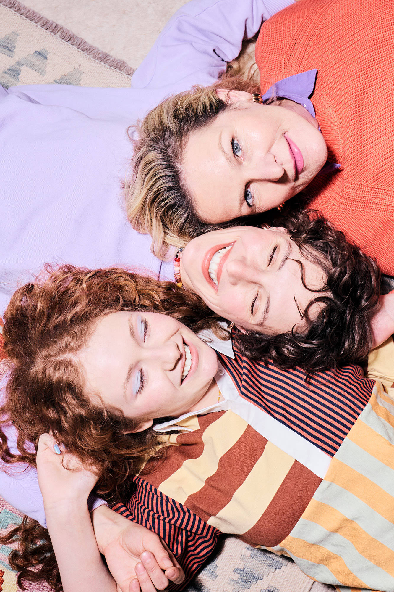 Tri generacije smiju se zajedno – BKS Banka povezuje obitelji snažnim financijskim rješenjima. Tri generacije smiju se zajedno – BKS Banka povezuje obitelji snažnim financijskim rješenjima.